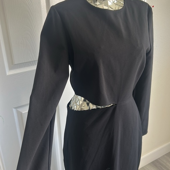 Zara Black Long Sleeve Dress with Unique Cutout - Picture 4 of 15